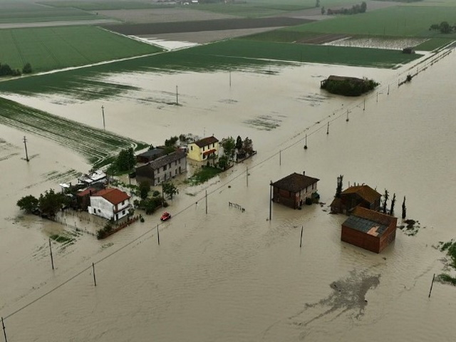 Alluvioni: come richiedere gli strumenti di sostegno al reddito